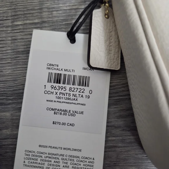 New COACH X Peanuts Notila 19 With Both Fob's N Socks - Picture 10 of 14